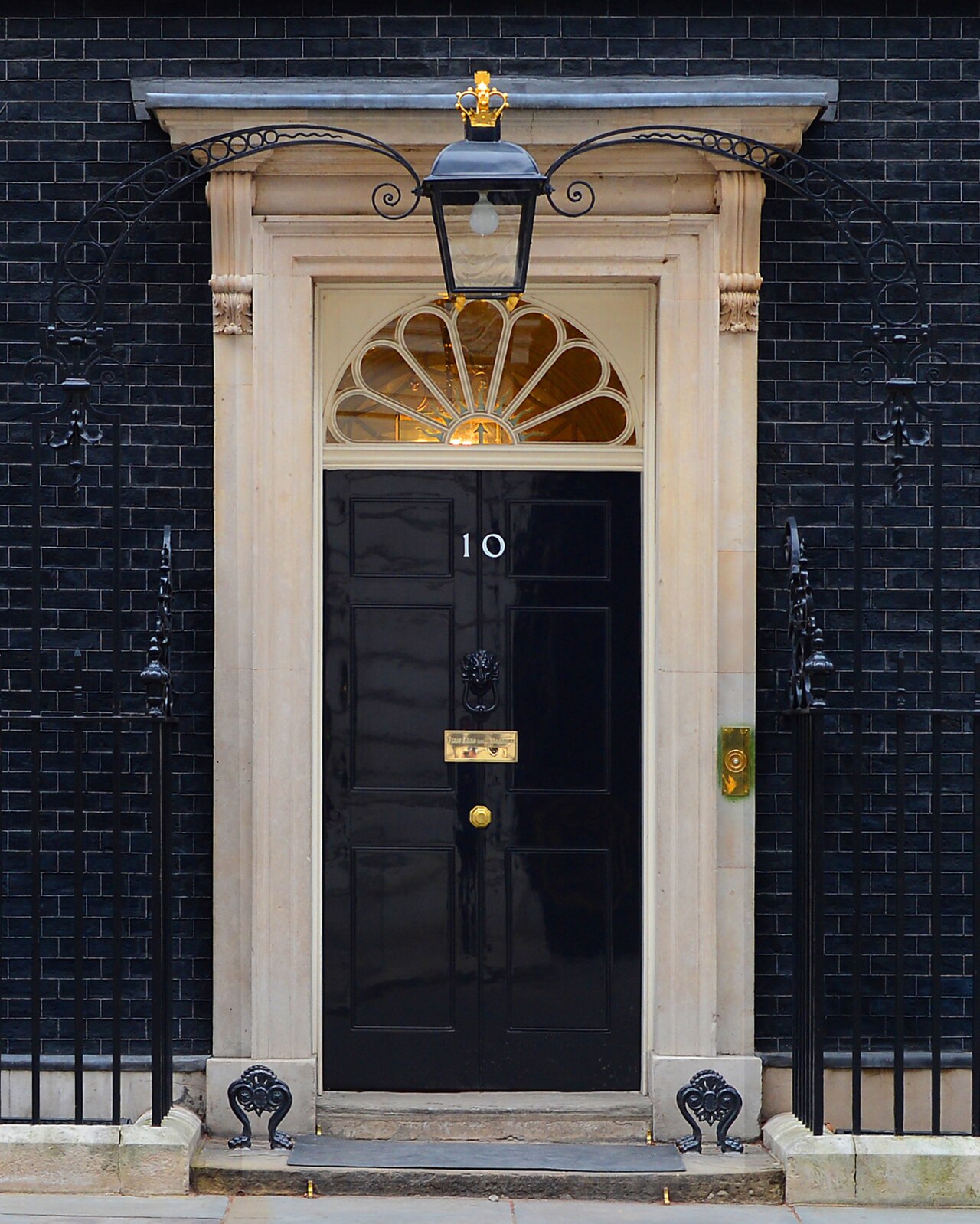 London - 10 Downing Street. MOD