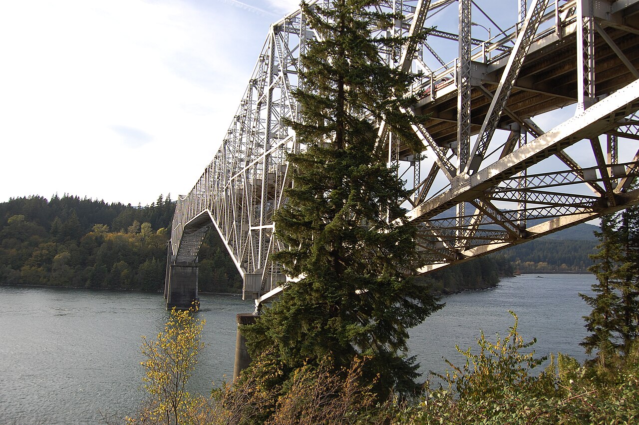 Twilight filming location: Bridge of the Gods