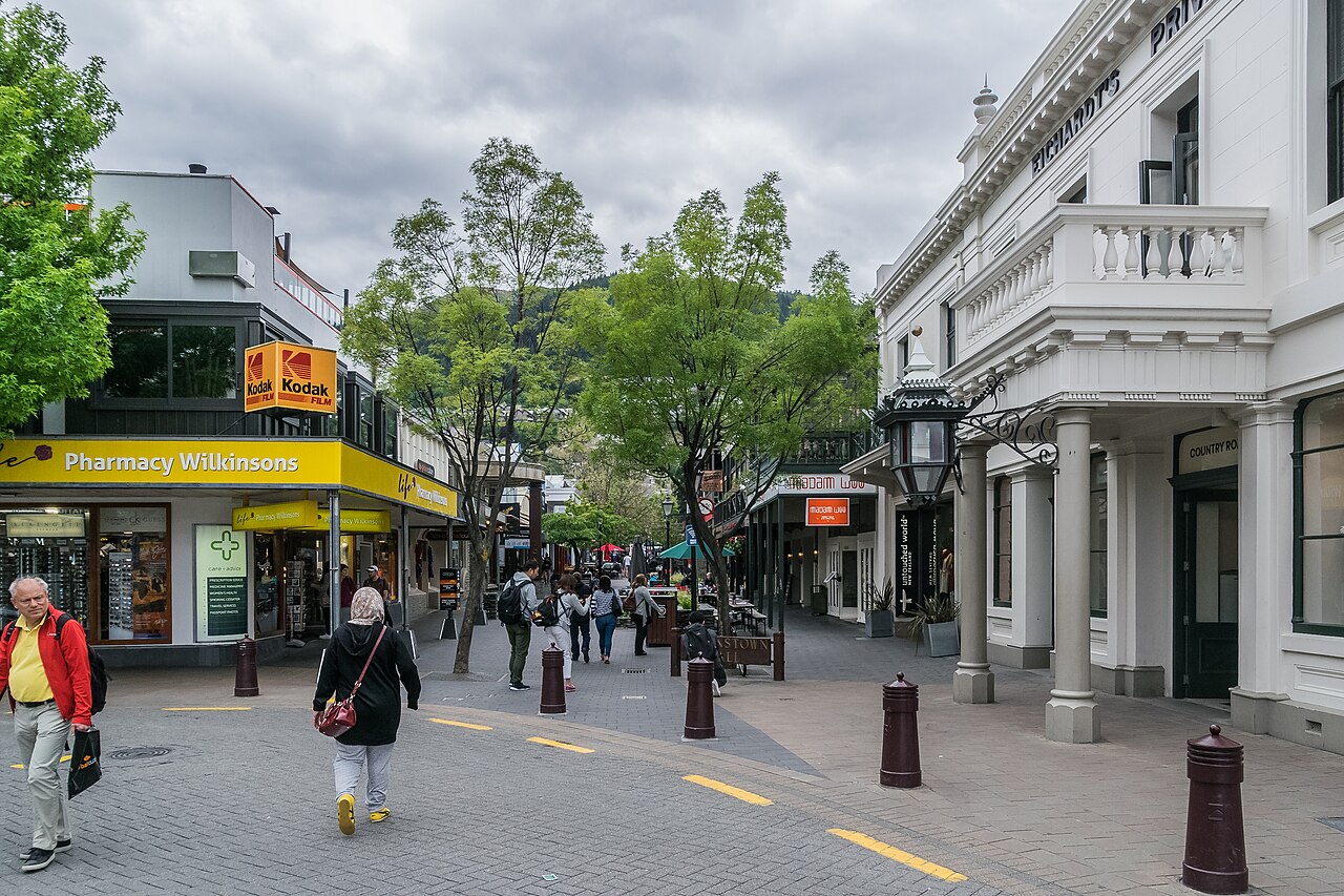 The Lord of the Rings: The Fellowship of the Ring filming location: Queenstown Mall