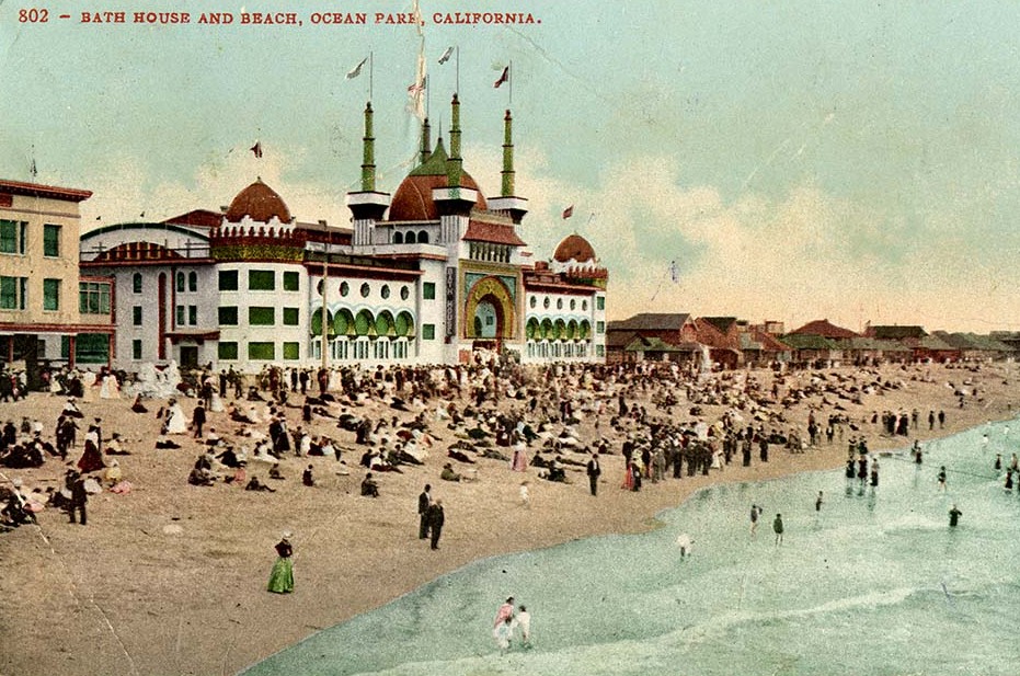 Santa Monica - Bath house and beach, Ocean Park