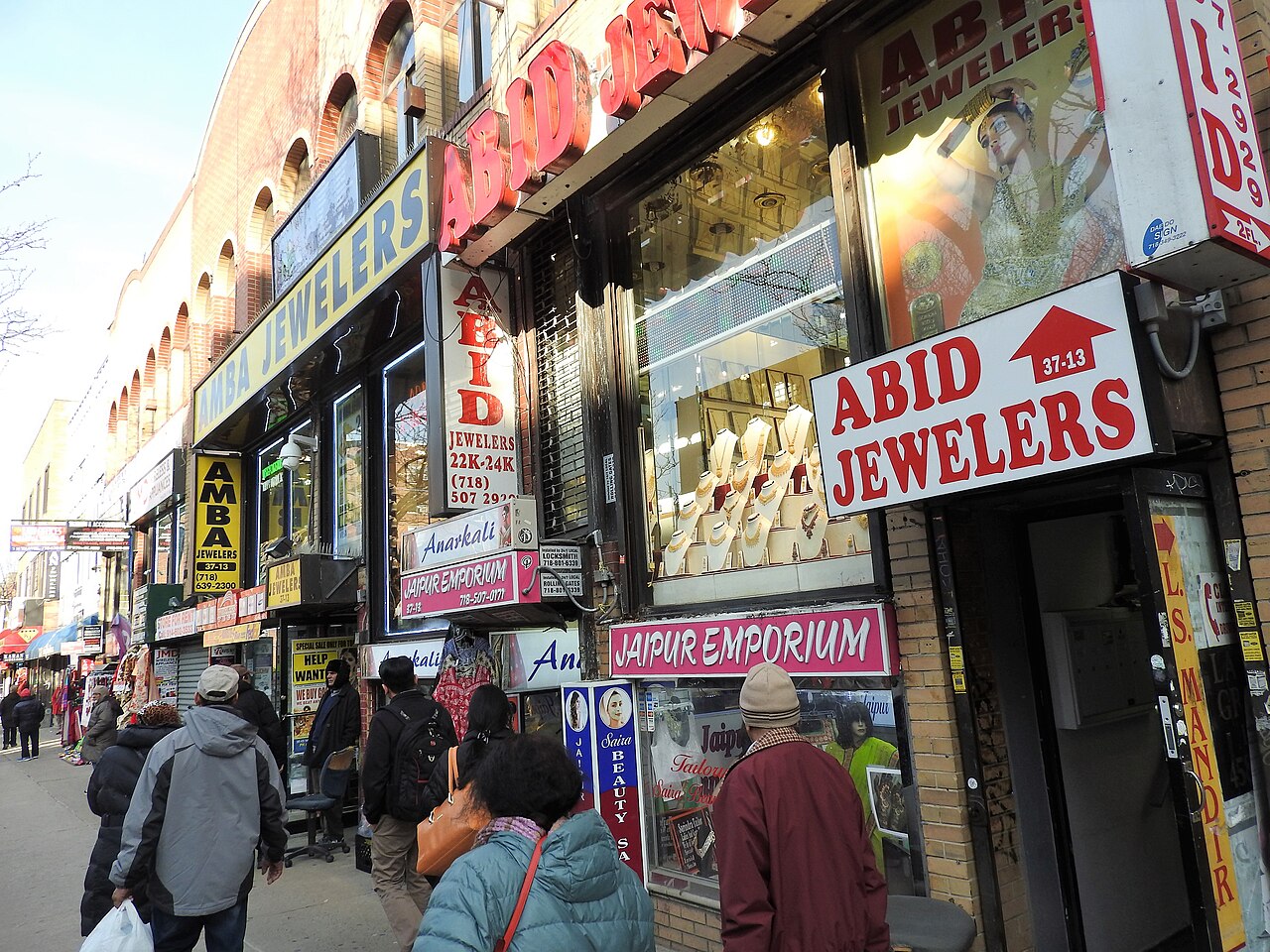 New York - 74th St shopping Jax Hts jeh