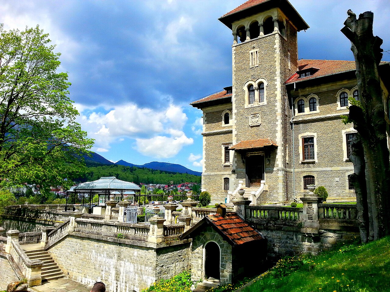 Wednesday filming location: Castelul Cantacuzino