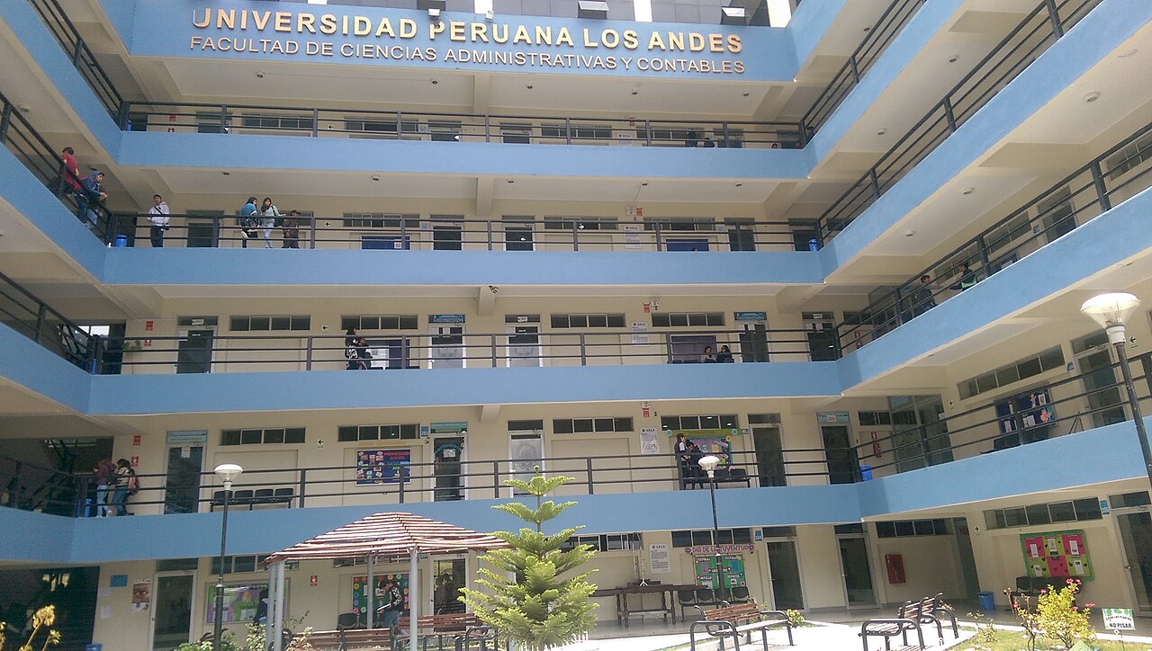 Life filming location: Universidad Peruana Los Andes