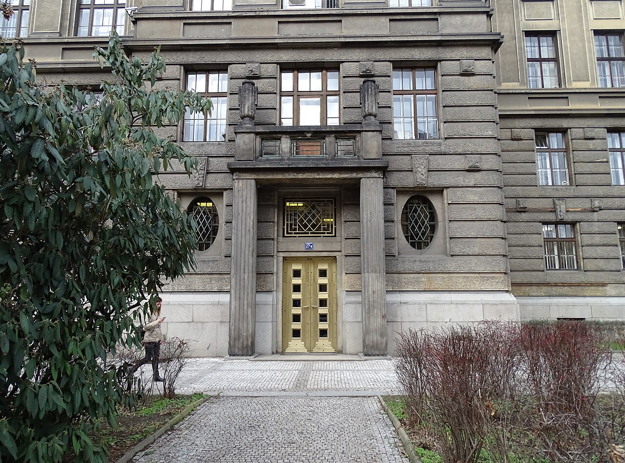 Casino Royale filming location: Ministerstvo dopravy