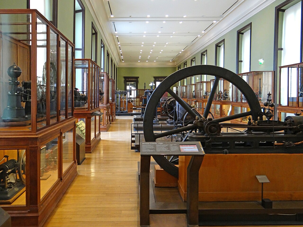 The Bourne Identity filming location: Conservatoire National des Arts et Métiers