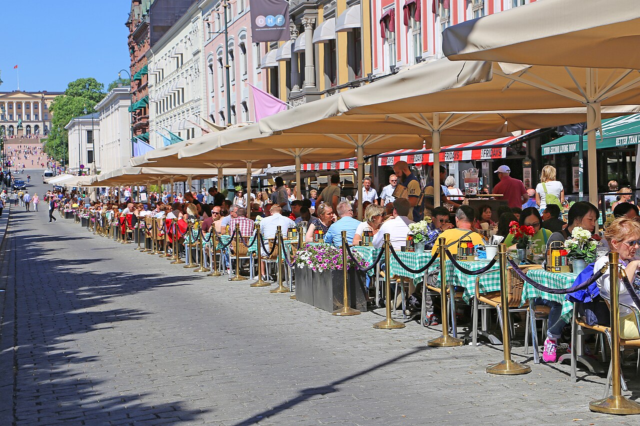 No Time to Die filming location: Karl Johans gate