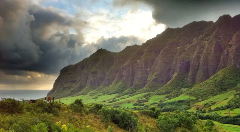 Kualoa Ranch and the Ka’a’awa Valley – Used for various jungle scenes throughout the series.